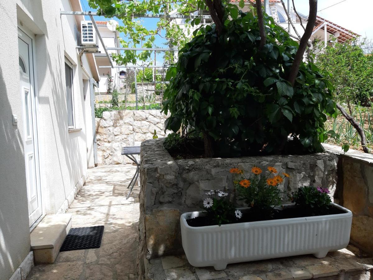 Villa Kovacevic โตรกีร์ ภายนอก รูปภาพ